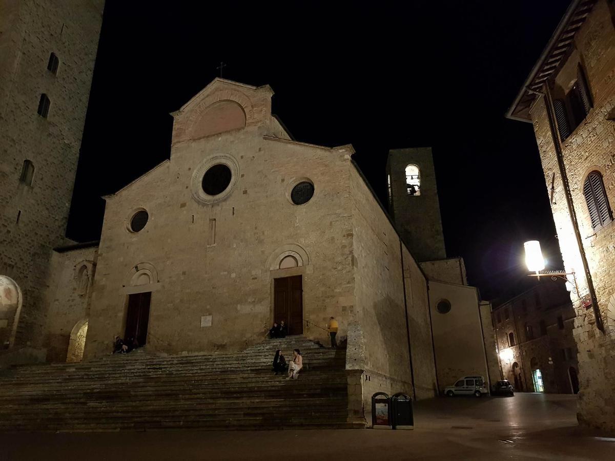 Agriturismo Villino Del Grillo San Gimignano Buitenkant foto